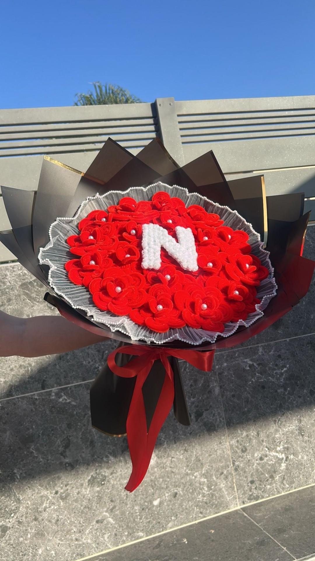 זר עם אות N